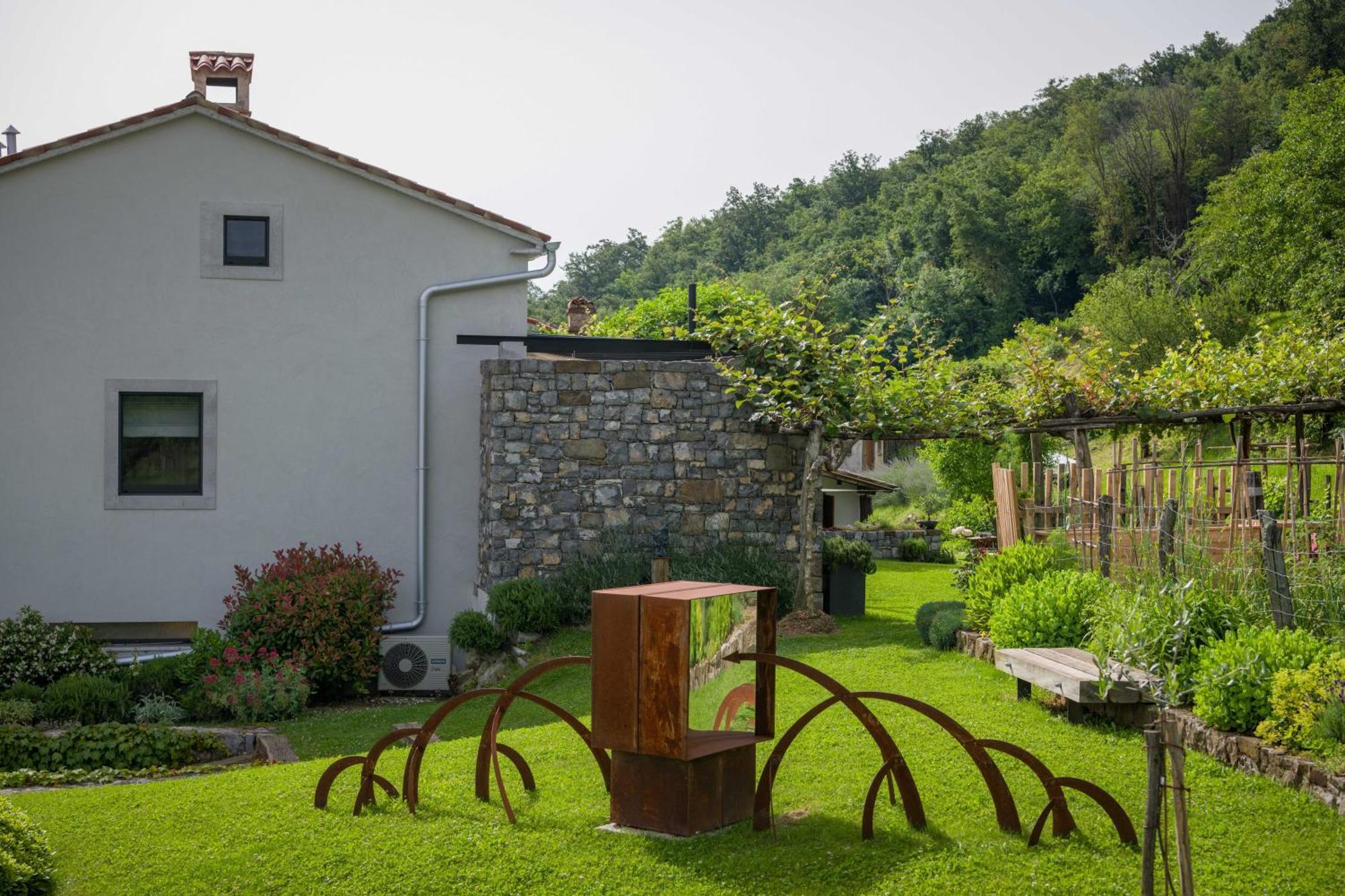 Villa Artes With Free Hot Tub & Sauna Branik Exteriör bild