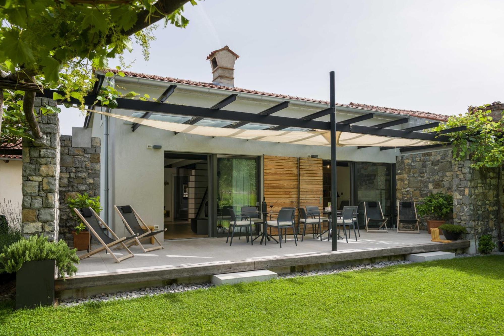 Villa Artes With Free Hot Tub & Sauna Branik Exteriör bild