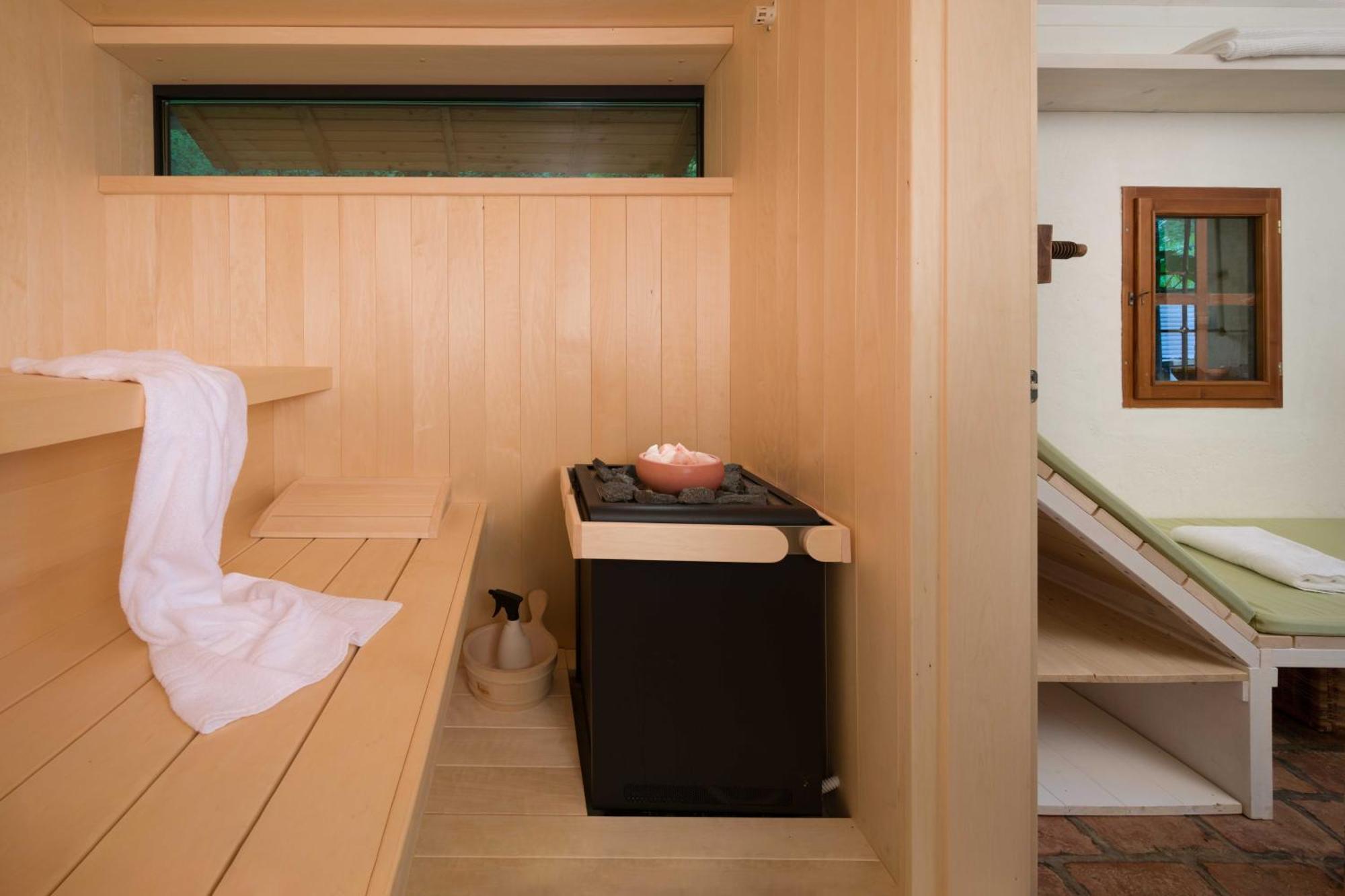 Villa Artes With Free Hot Tub & Sauna Branik Exteriör bild